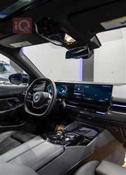 بی ئێم دەبڵیو سیریەس 5